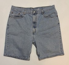Men's Levi s 550 Regular Fit Jean Shorts - Light Wash - Size 40 L
