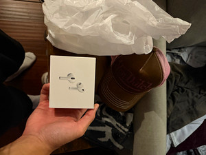 Apple AirPods Pro 3 authentic