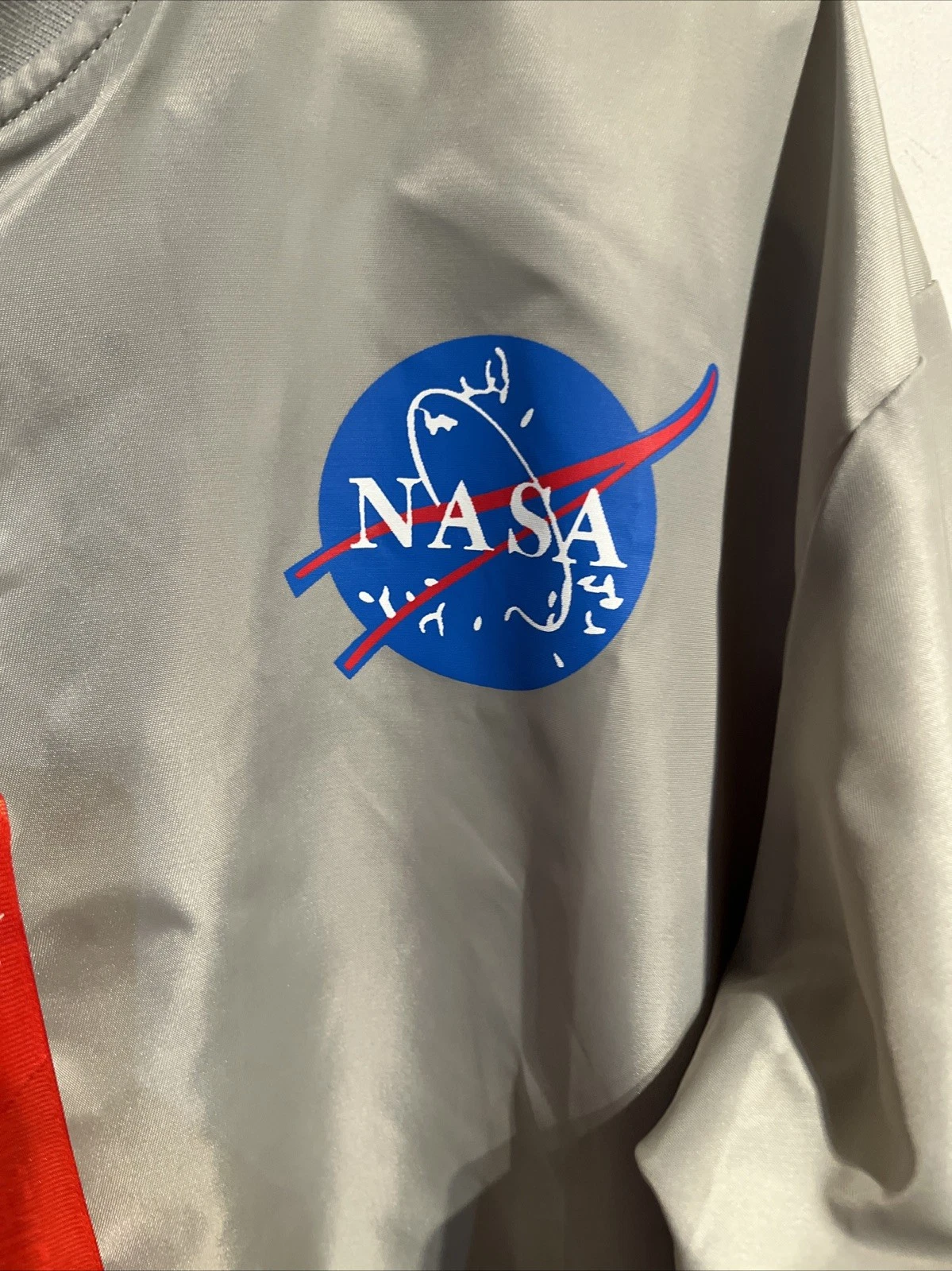 NWT Men NASA Logo Spellout Asstseries Bomber Flight Jacket Med Reflective Gray - product detail image 8