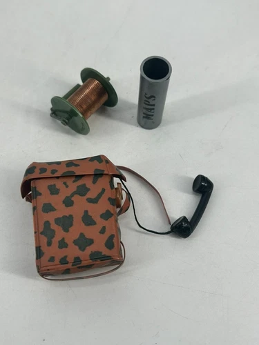 Vintage GI Joe 1964 - Brown Camouflage Field Phone & Wire roll & Map & Case