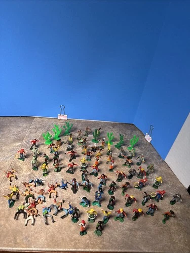 1963 MARX Miniature Western Town Playset Figures