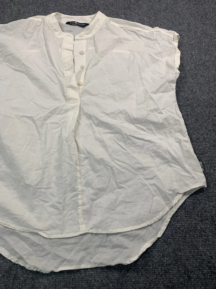 Camisa pulóver ligera manga corta pequeña The North Face para mujer 1/4 botón Foto 3 de 4