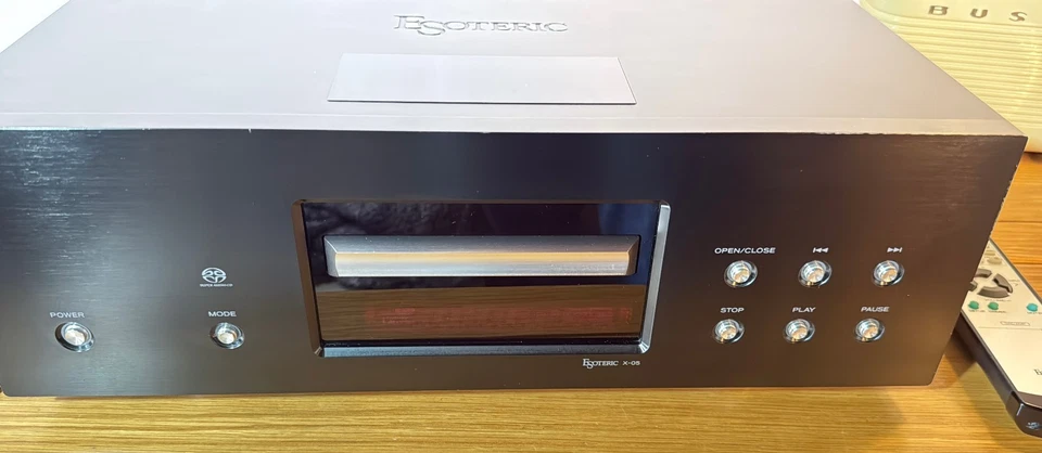 Esoteric SACD Player X-05. - Bild 4 von 4