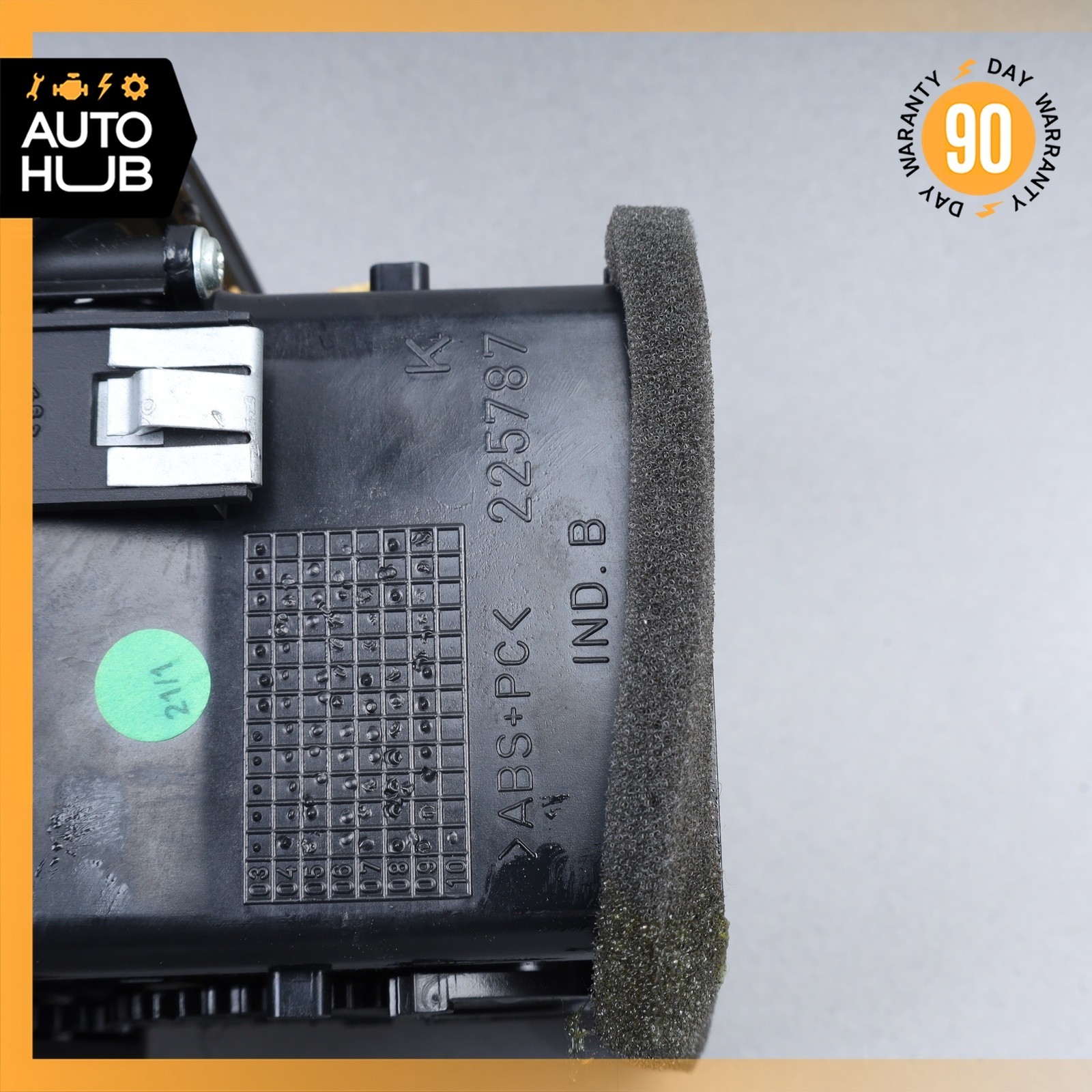 08-19 Maserati GranTurismo M145 Front Right or Left Console AC A/C Air Vent OEM