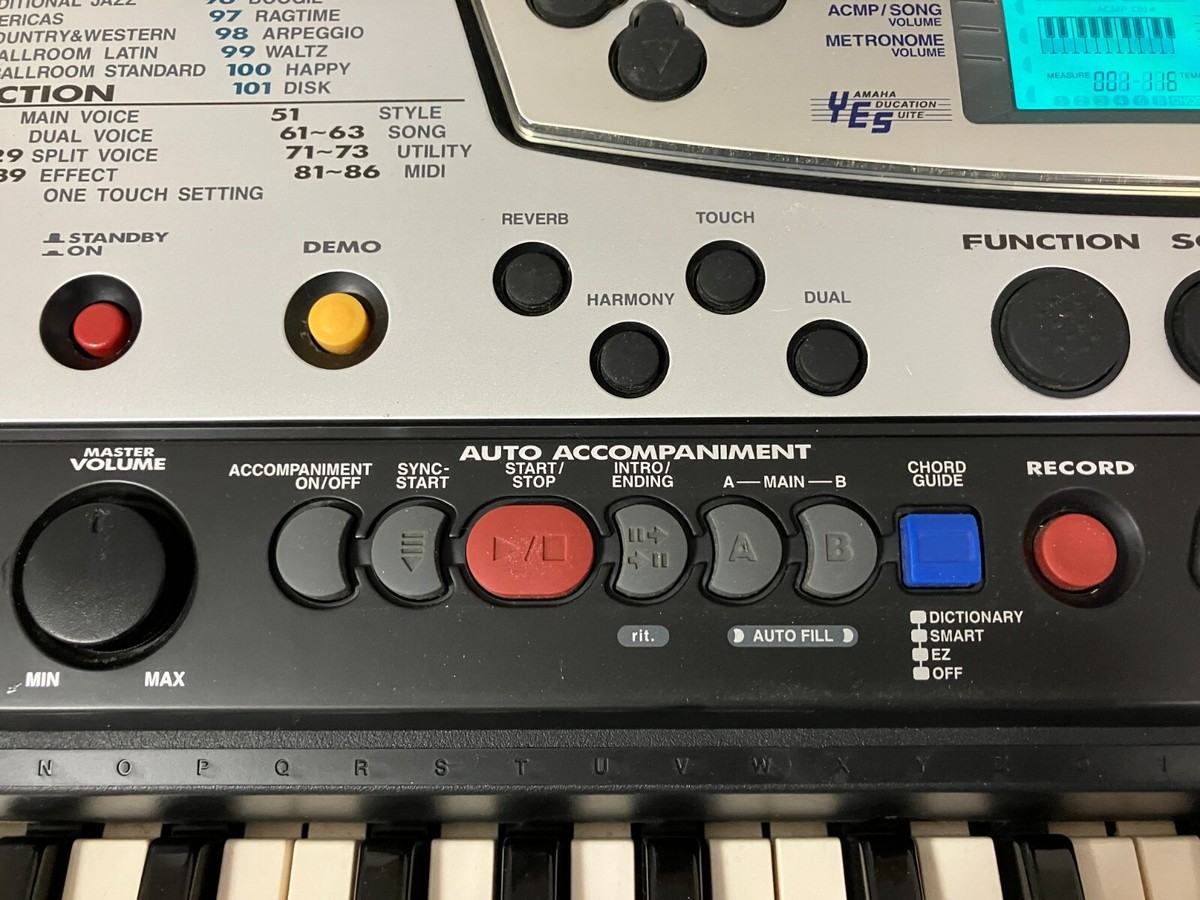 YAMAHA PortaTone PSR-340 Arranger Keyboard Synthesizer 61