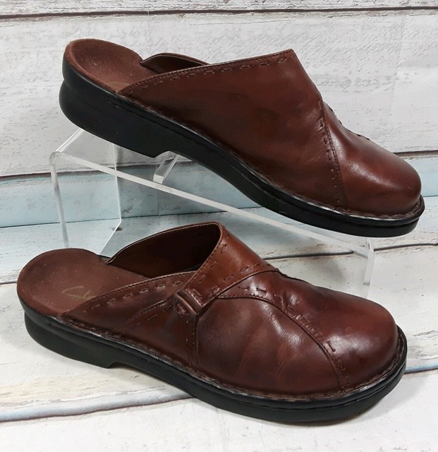 clarks clogs uk
