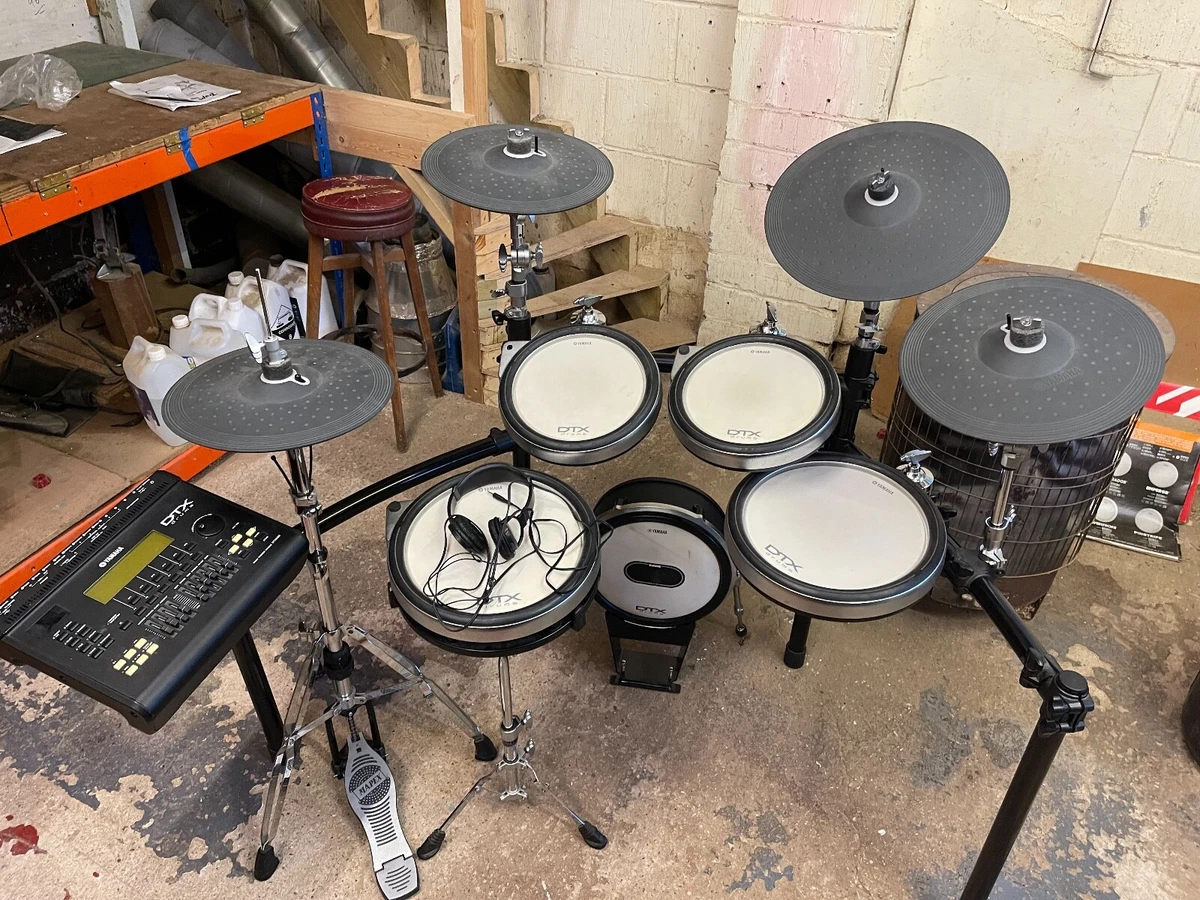 Yamaha DTX 900 Electronic Drum Kit