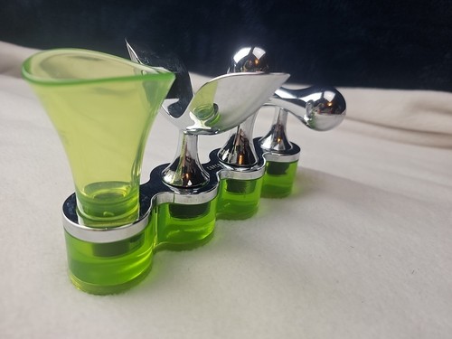 Copco Bottle Toppers In Green Set Of 4 Designed By Karim Rashid - Picture 4 of 12