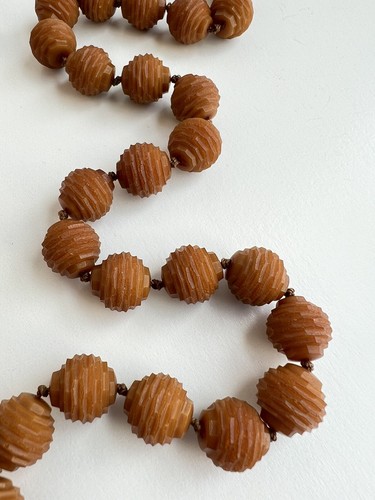 Rare Vintage Carved Galalith or Casein Bead Necklace Butterscotch Amber Color - Picture 6 of 18