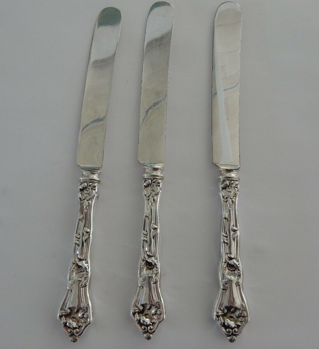 2 Reed & Barton Sterling INTAGLIO Luncheon Knives 9