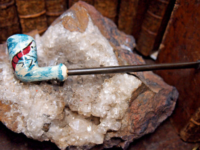 Brittany terracotta pipe decorated with a shrimp