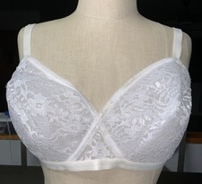 A4 NOS 1722 WALMART SIMPLY BASIC 42C CLASSIC WHITE MODEST PROMO BRA GRANNY LACE