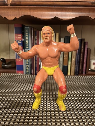 Hulk Hogan Vintage 1984 WWF Titan Sports LJN Rubbe...