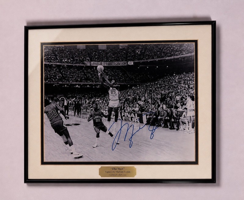 Michael Jordan Signed Photo North Carolina “The Shot” COA!! Framed 16x20 Beauty!
