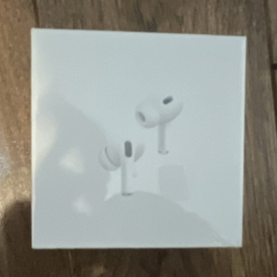 Apple AirPods Pro (2nd Gen) In-Ear Earbuds USB-C White New Sealed Box