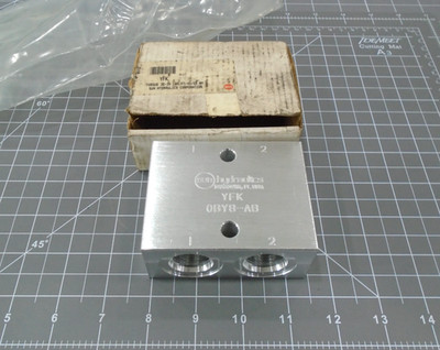 NEW Sun Hydraulics YFK Hydraulic Manifold YFK  0BYB-AB