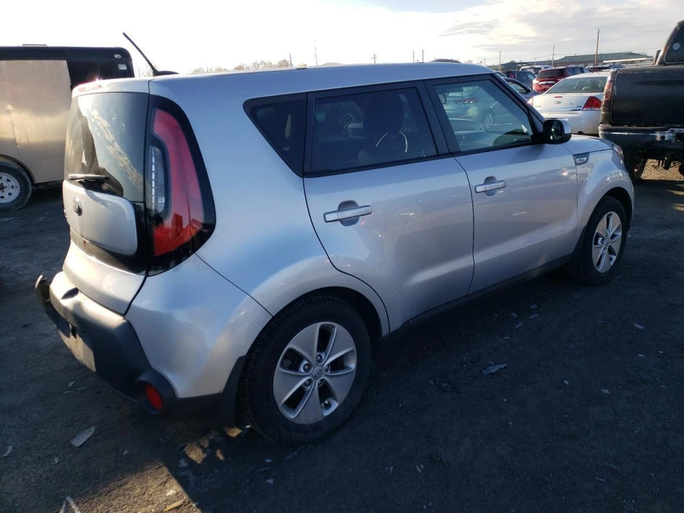 Used Hood fits: 2015 Kia Soul  Grade C Foto 4 de 4