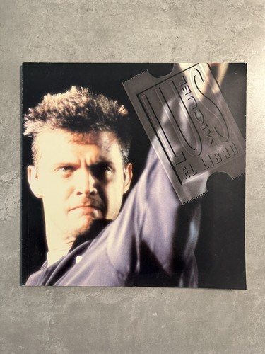 Rare Luis Miguel: El Libro 1995-1996 El Concierto World Tour Booklet