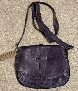 chain crossbody in signature canvas