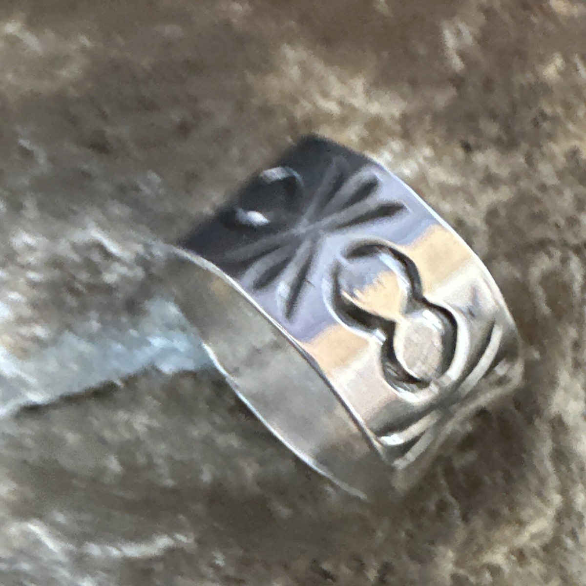 Womens Wide Band Navajo Stamped Sterling Silver Ring Size 7