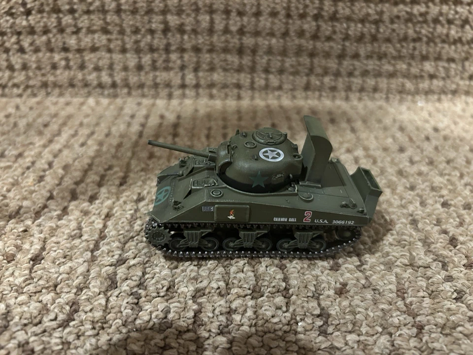 Dragon Armor 1:72 U.S. M4 Sherman w/Deep Wading Kit, Normandy 1944, No. 60369 - Image 3 of 4