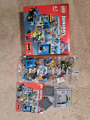LEGO Juniors: Batman: Defend the Batcave (10672) Complete Set, Sealed Bags W/box