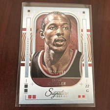 Clyde Drexler 2025-26 Panini Signature Series #52 75/199