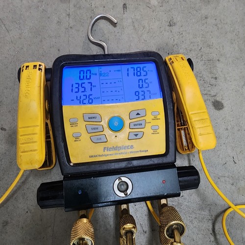 Fieldpiece SM380V 3-port SMAN Refrigerant Manifold With Micron Gauge With Hosses