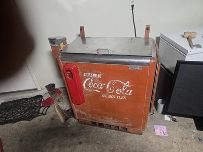 Coca-Cola Vintage Metal Cooler Ice Chest ''Drink Coca-Cola in Bottles'' Orange/Red
