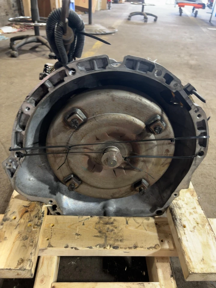 87 88 89 90 Conjunto de transmisión Jeep Cherokee. Transmisión automática de 6 cilindros a 4x4 Foto 2 de 4