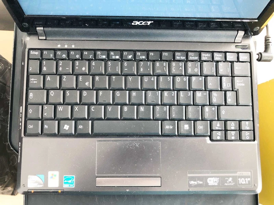 PC ULTRA-PORTABLE ACER ASPIRE ONE i386 • Écran 10,1" • 1go RAM • 160GO • neuf - Photo 3/4