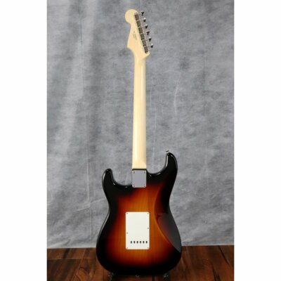 Fender Made in Japan Heritage 60s Stratocaster 3-Color Sunburst