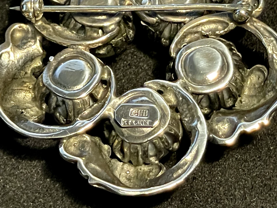 Broche vintage de plata de ley con perlas Cini Foto 3 de 4