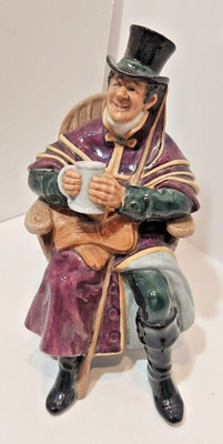 Vtg Royal Doulton Figurine ''The Coachman'' HN2282 Figurine COPR 1962 7''