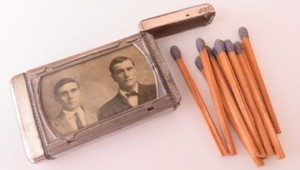 ~ADVERTISING PRE-PROHIBITION DOUBLE TINTYPE PHOTO SOUVEIR VESTA CASE MATCH SAFE~