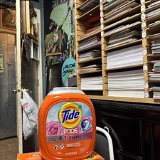 Tide Laundry Detergent Pods with 4 in 1 Downy April Fresh 104 Count