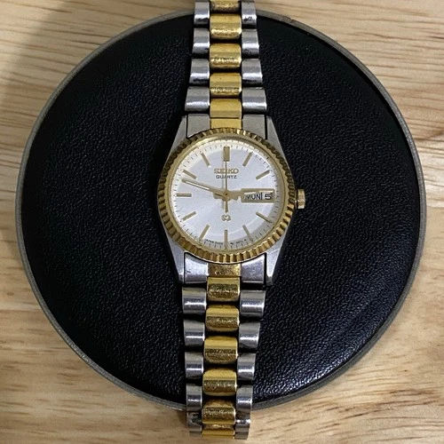 Vintage Seiko S3 Watch Gold Tone Womens  Day Date 3Y03-0160 New Battery!