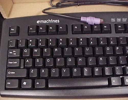 eMachines PS/2 Wired Keyboard Model KB-9908 with Volume Utility Keys Brand New - Image 3 of 4