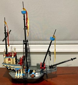 LEGO 4768-1 Harry Potter Durmstrang Ship Complete Set 