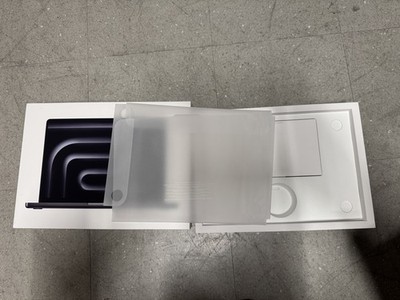 Apple MacBook Pro A3401 14-inch SPB 512GB, EMPTY BOX ONLY
