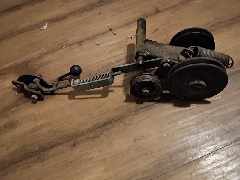 Simplicity Landlord Garden Tractor Mower Deck Engage Tensioner Assembly 