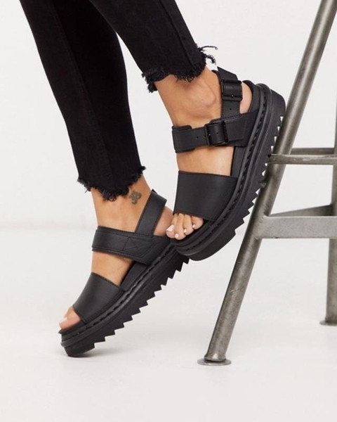 Women Dr. Martens Heels Black Leather 39 #3KG7