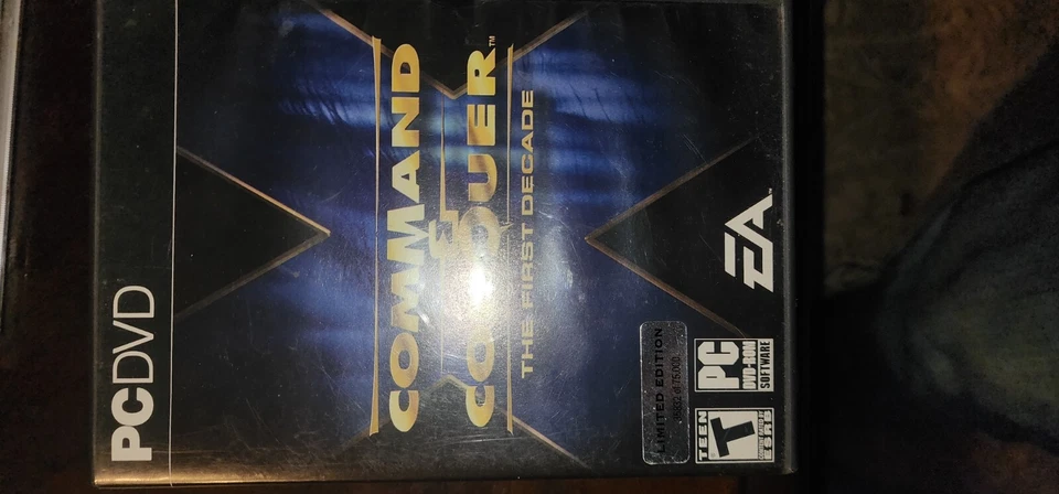 COMMAND & CONQUER: The First Decade LIMITED EDITION PC Game - Image 2 of 2