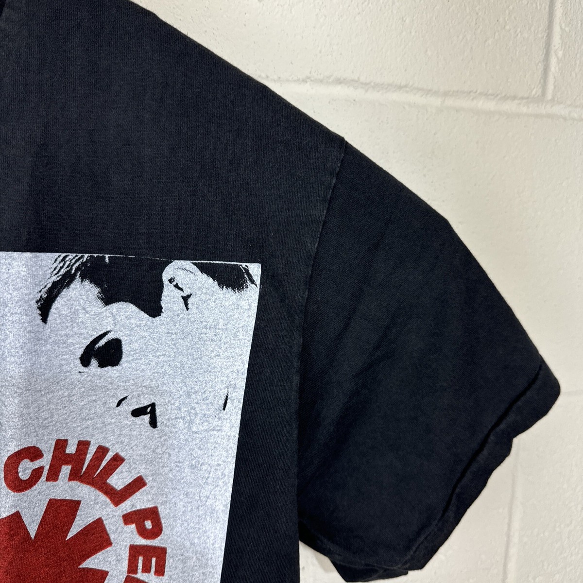 Red Hot Chili Peppers T-shirt Large Band Tee Modern REPRINT Red Hot Chili Peppers T-shirt Large Band Tee Modern REPRINT