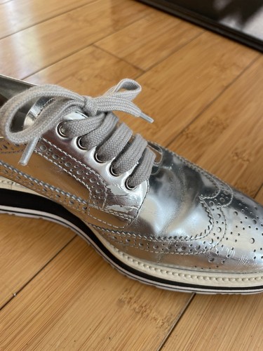 Sneakers Vintage Archivio Prada in pelle argento - Foto 5 di 6