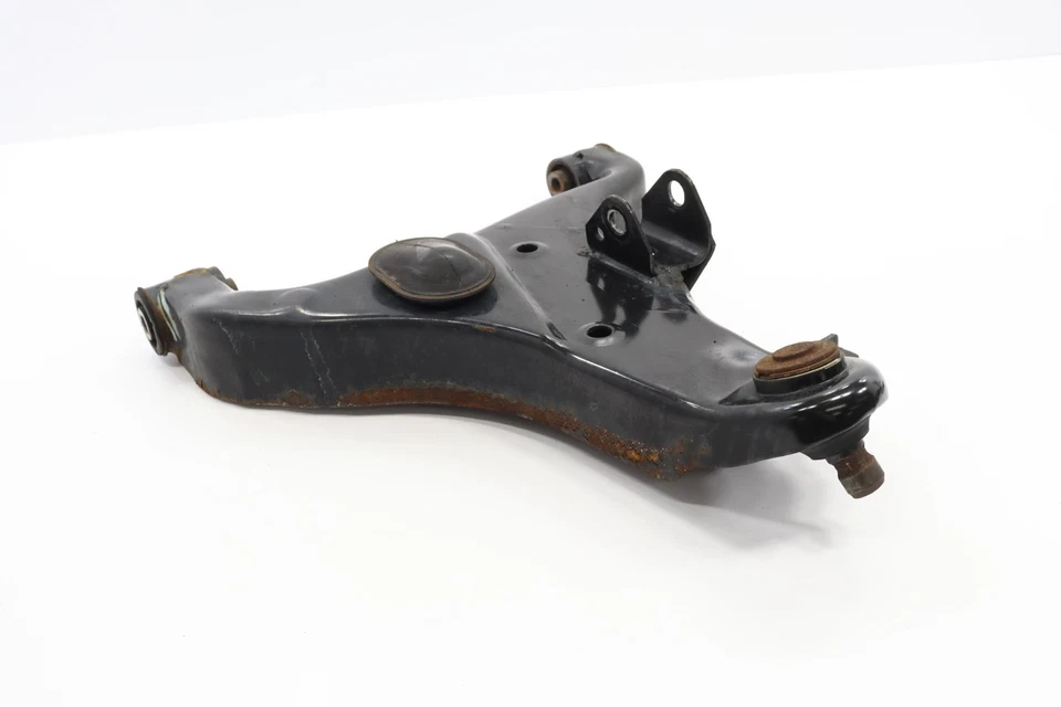 Nissan Armada 2014-2024 tracción trasera delantero derecho lado del pasajero brazo de control inferior OEM Foto 2 de 4