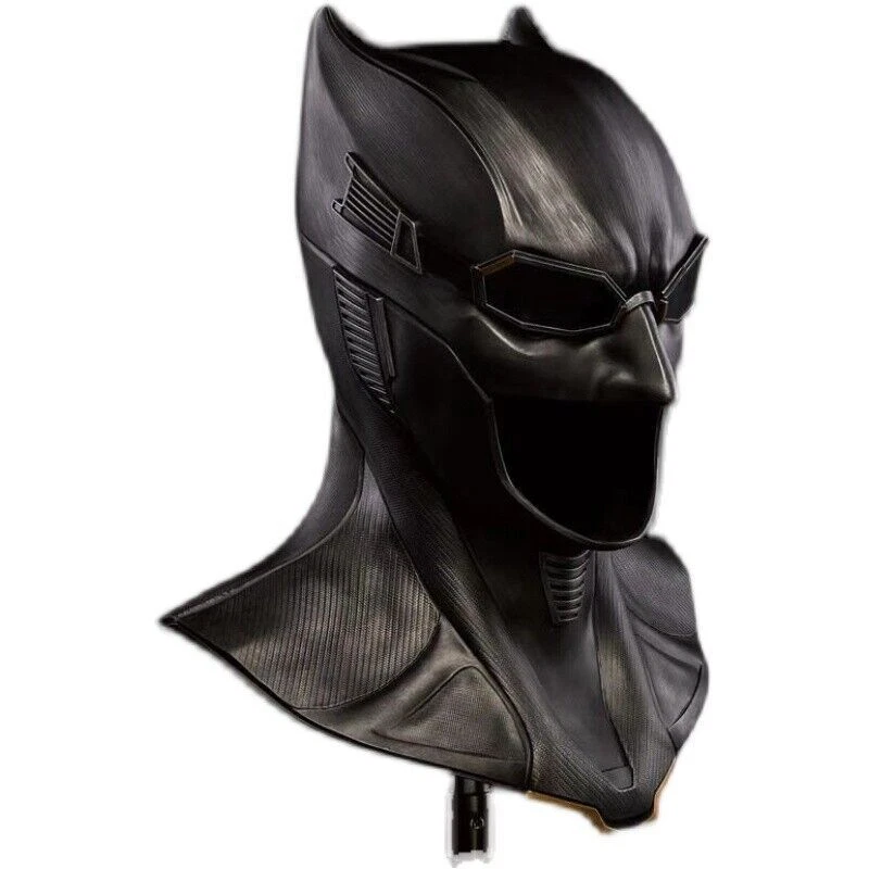 DC Justice League Batman Wearable Mask 1:1 Helmet Halloween Cosplay Props Mask  - Image 4 of 4