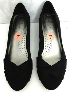 bandolino b flexible wedges