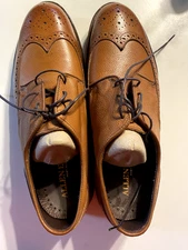 Allen Edmonds shoes mens 10 D -- pebble grain luggage leather wing tip