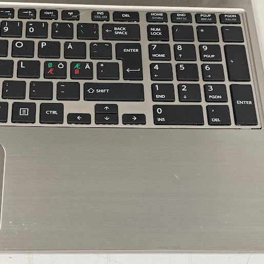 Toshiba Satellite M50D-A-10V Portátil - A4-5000,Radeon HD 8330 ,4GB RAM,No SSD - Imagen 4 de 4